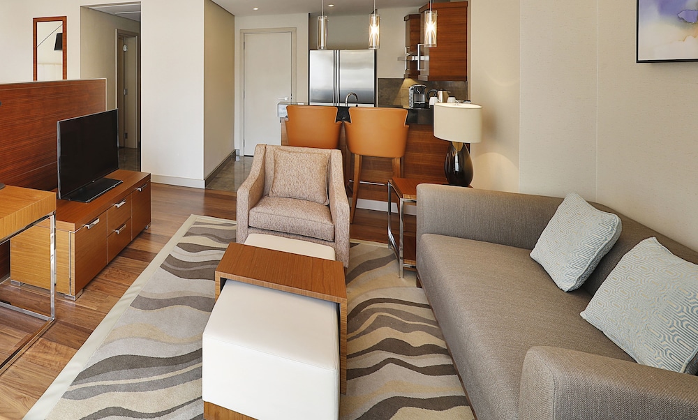 Studio, 1 King Bed (Apartment) - Photo 1