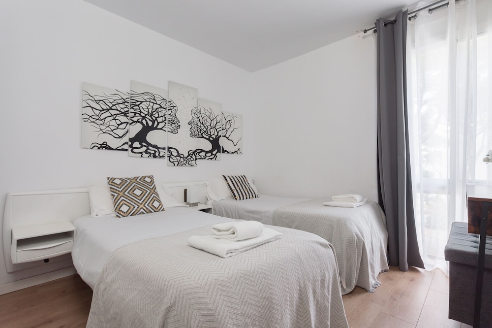 Apartment, 2 Bedrooms, Balcony, Ocean View photo 3