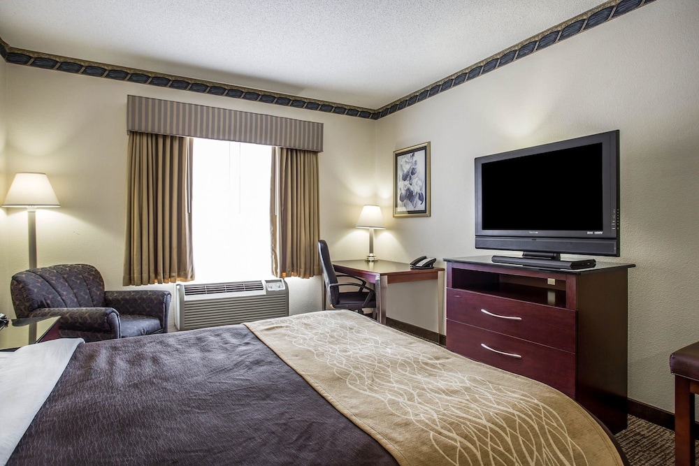 Standard Room, 2 Queen Beds, Non Smoking photo 1