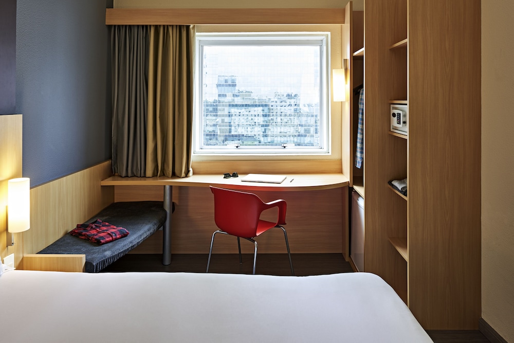 Standard Apartment, 1 Double Bed (SUGARLOAF VIEW) - Photo 1