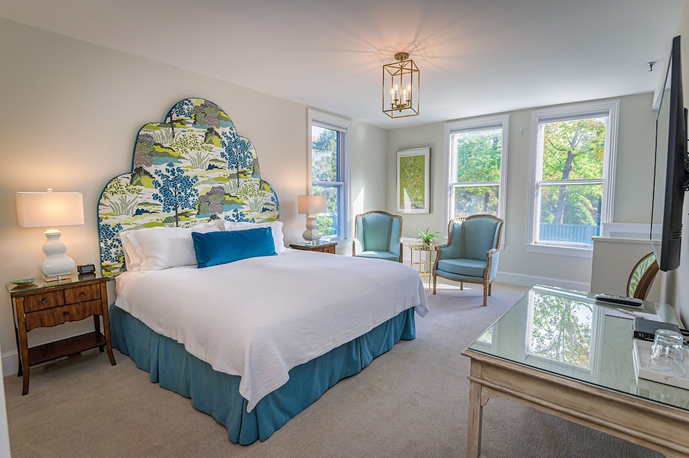 Family Single Room