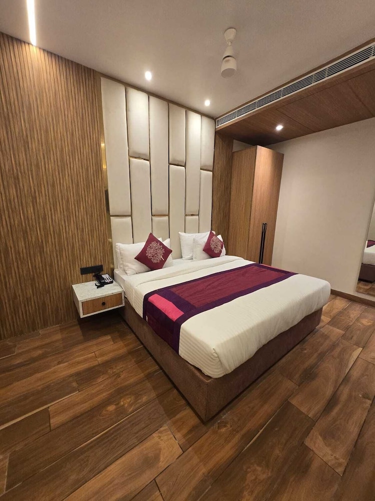 Executive Room - Photo 4