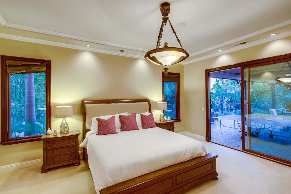 Premium Villa, Multiple Beds, Private Pool, Ocean View