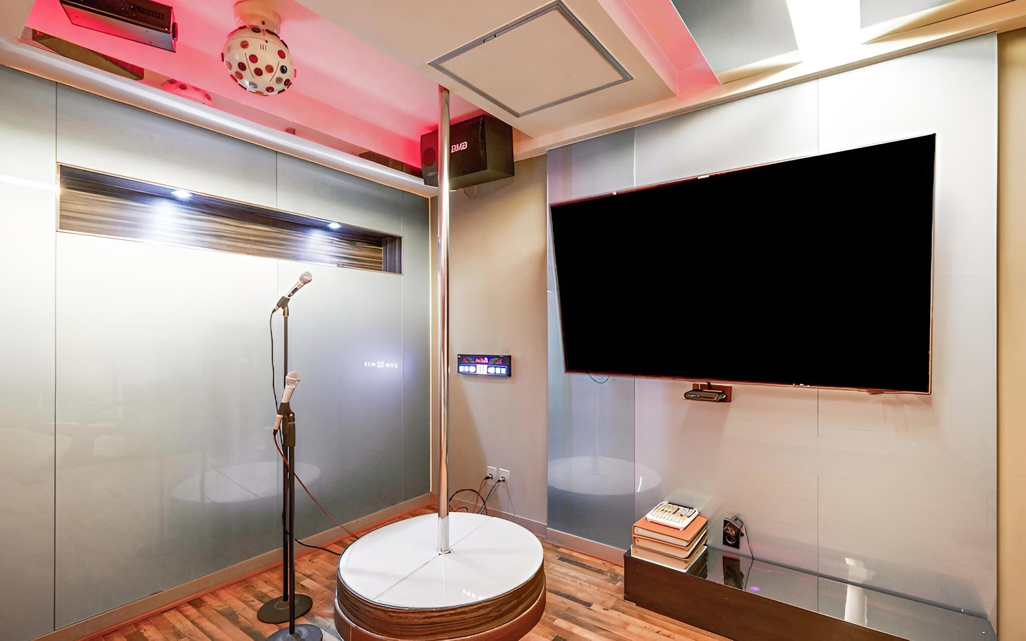 Room (Styler Suite (massage chair or kitche) photo 2