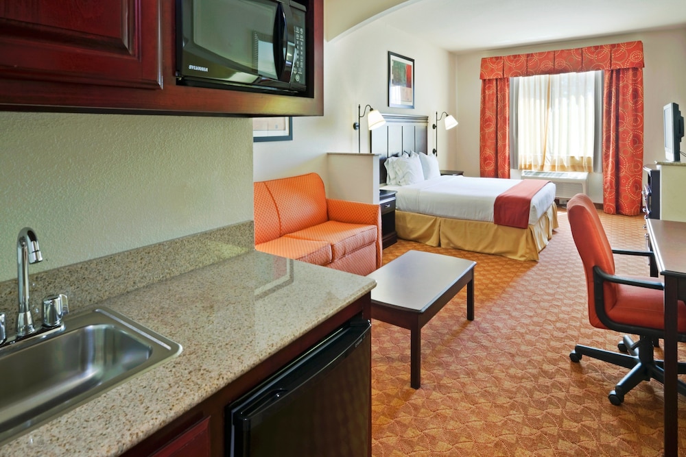 Suite, 1 King Bed (Additional Living Area) - Photo 1