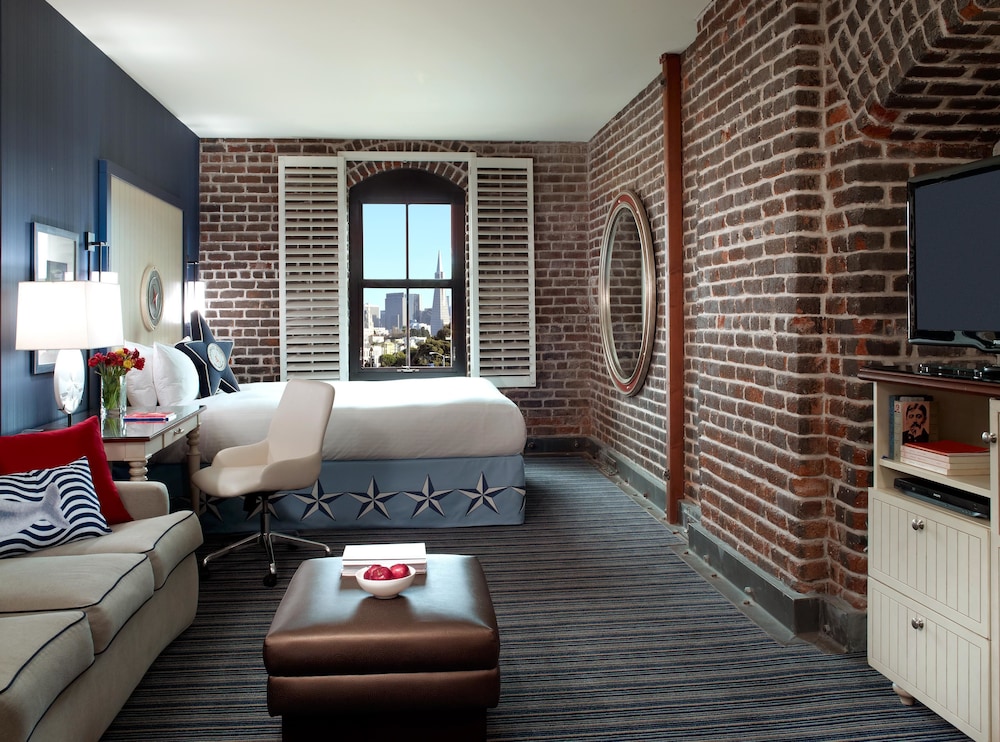 Room, 1 King Bed, City View - Photo 1