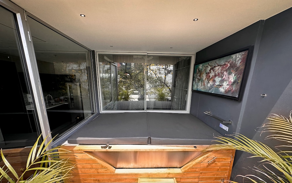 3-Bedroom apartment with hot tub on the balcony - Photo 6