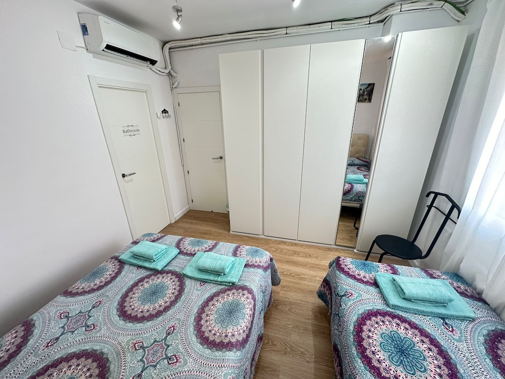 Triple Room, Private Bathroom photo 3