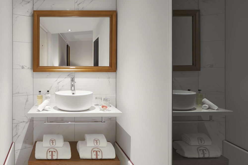 Superior Room (Small)