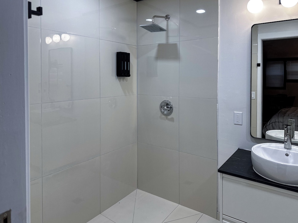 DTW Suites, Photo 10