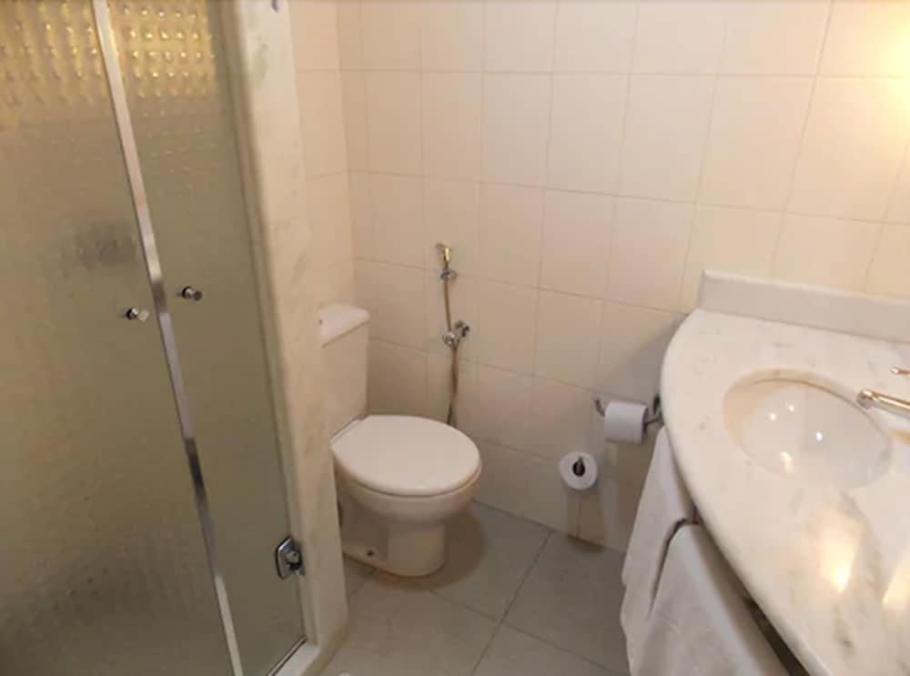 Standard Room, Multiple Beds photo 3