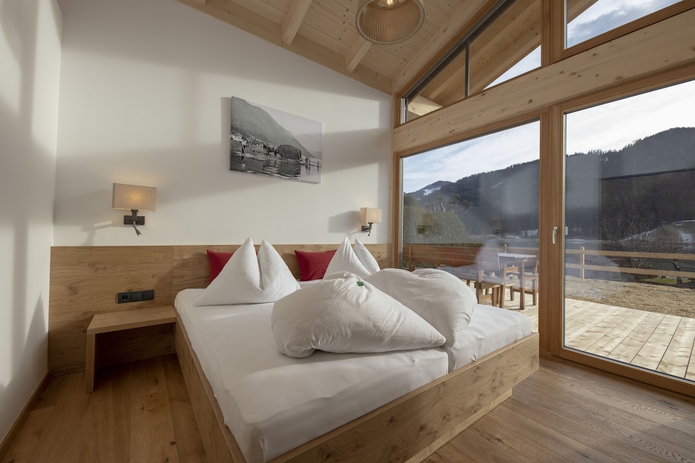 Chalet, 2 Bedrooms, Terrace, Lake View (incl. Cleaning fee) photo 2