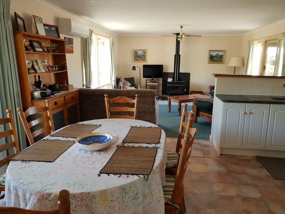 Ruby Cottage photo 3