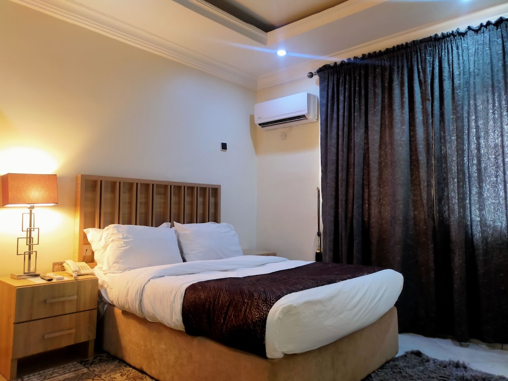 Standard Room - Photo 1