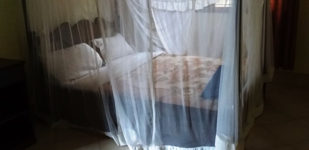 Double Room, Shared Bathroom photo 2