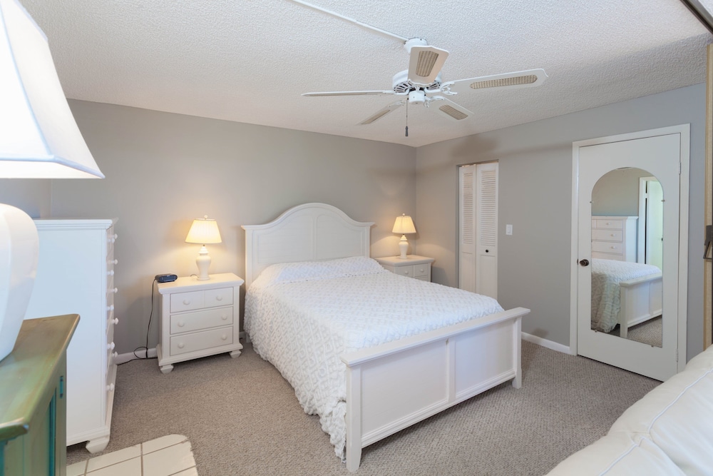 Condo, 1 Bedroom photo 3