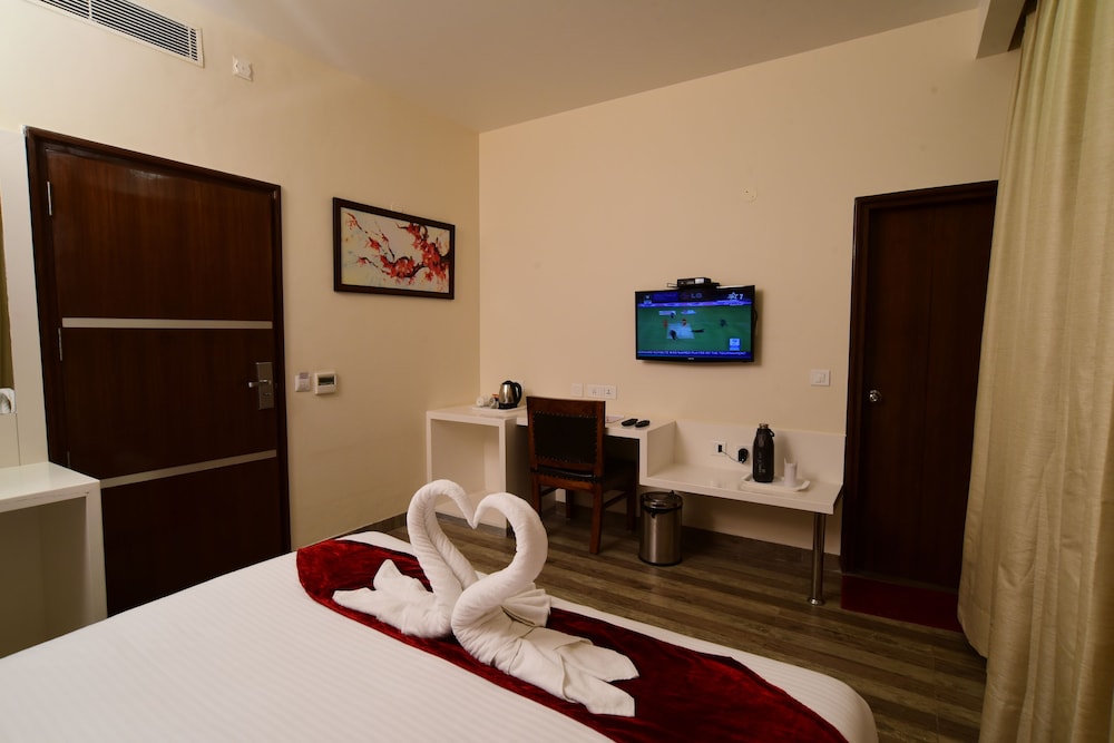 Executive Room - Photo 7