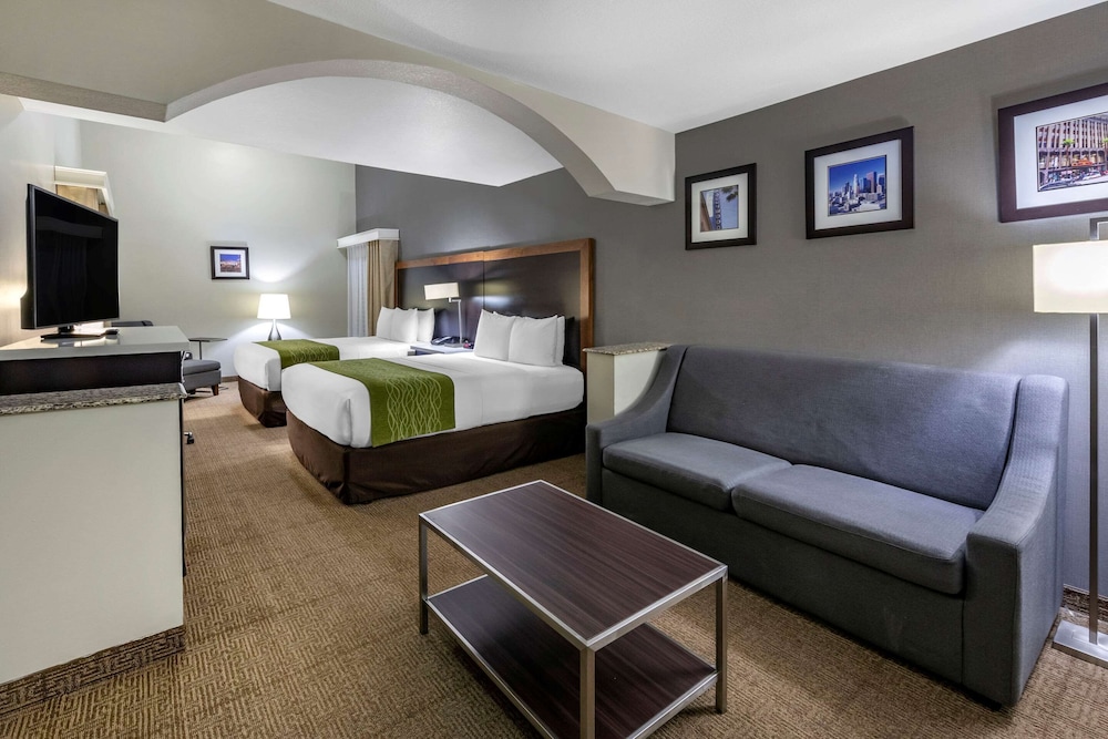 Suite, Multiple Beds, Non Smoking