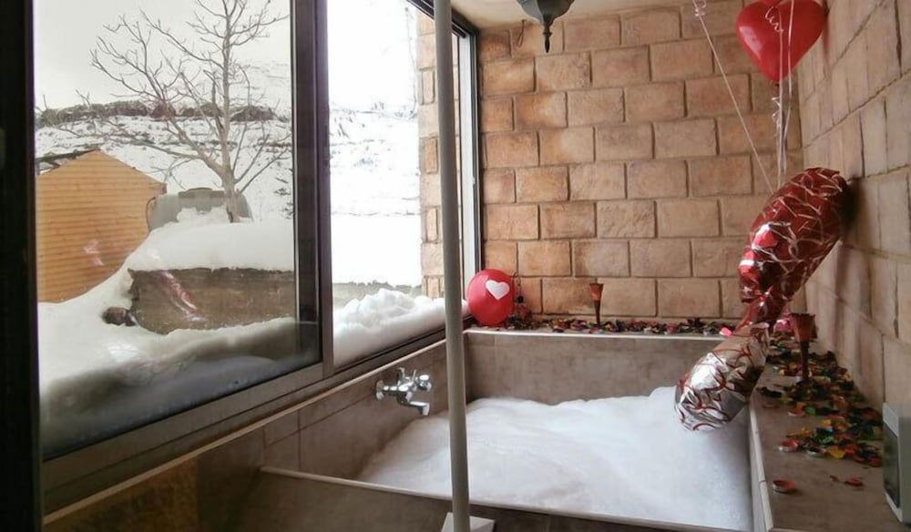 Room, 1 Bedroom, Jetted Tub photo 3