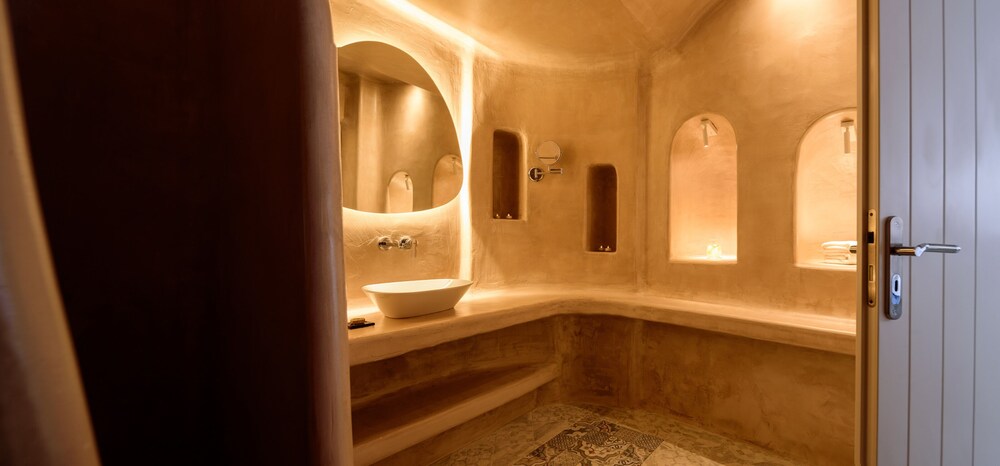 Cave Villa - Photo 4