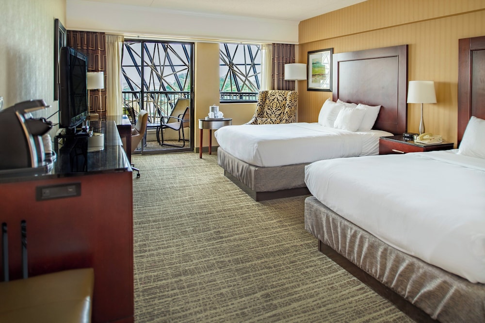 Premium Room, 2 Double Beds, Balcony (Interior Balcony) - Photo 6