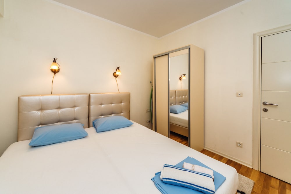 Luxury Apartment, Sea View