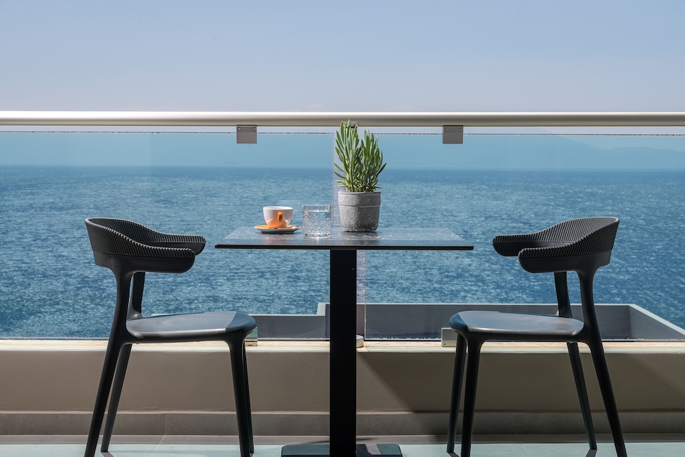 Standard Room, Sea View - Photo 3