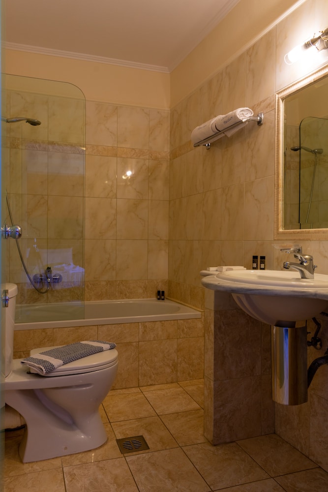 Triple Room - Photo 2