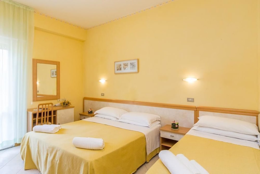Triple Room, Balcony