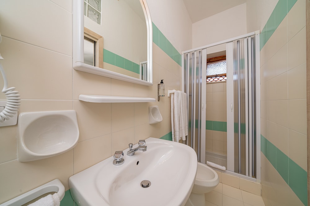 Comfort Room, Balcony - Photo 4