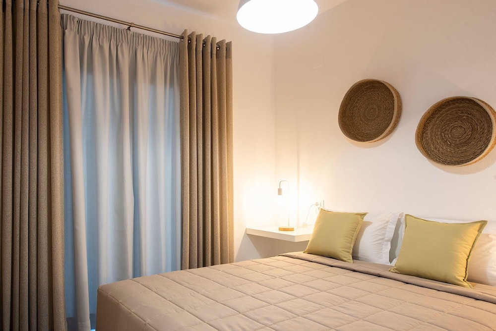 Suite, 2 Bedrooms, Private Heated Pool, Sea View (R)
