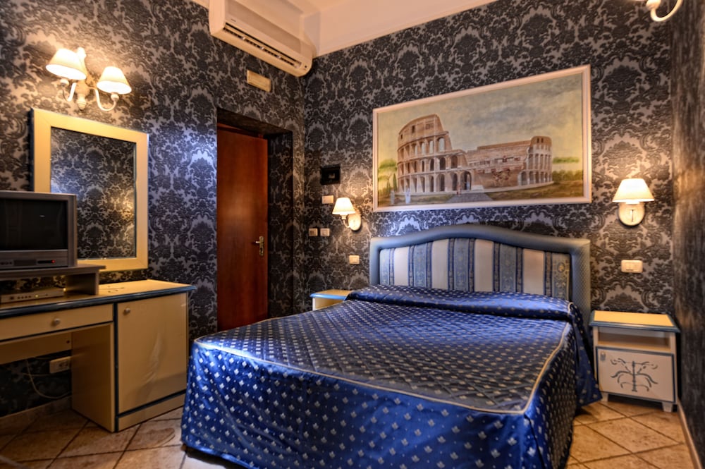 Superior Double or Twin Room - Photo 4