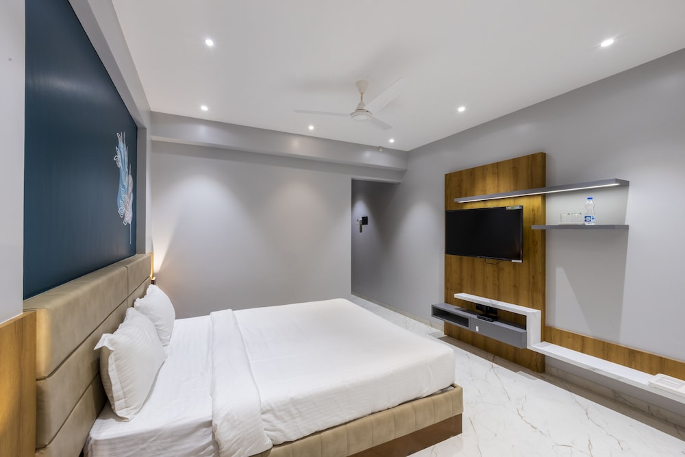 Executive Room - Photo 6