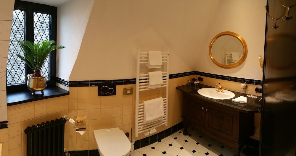 Romantic Double Room, 1 Queen Bed, Tower photo 3