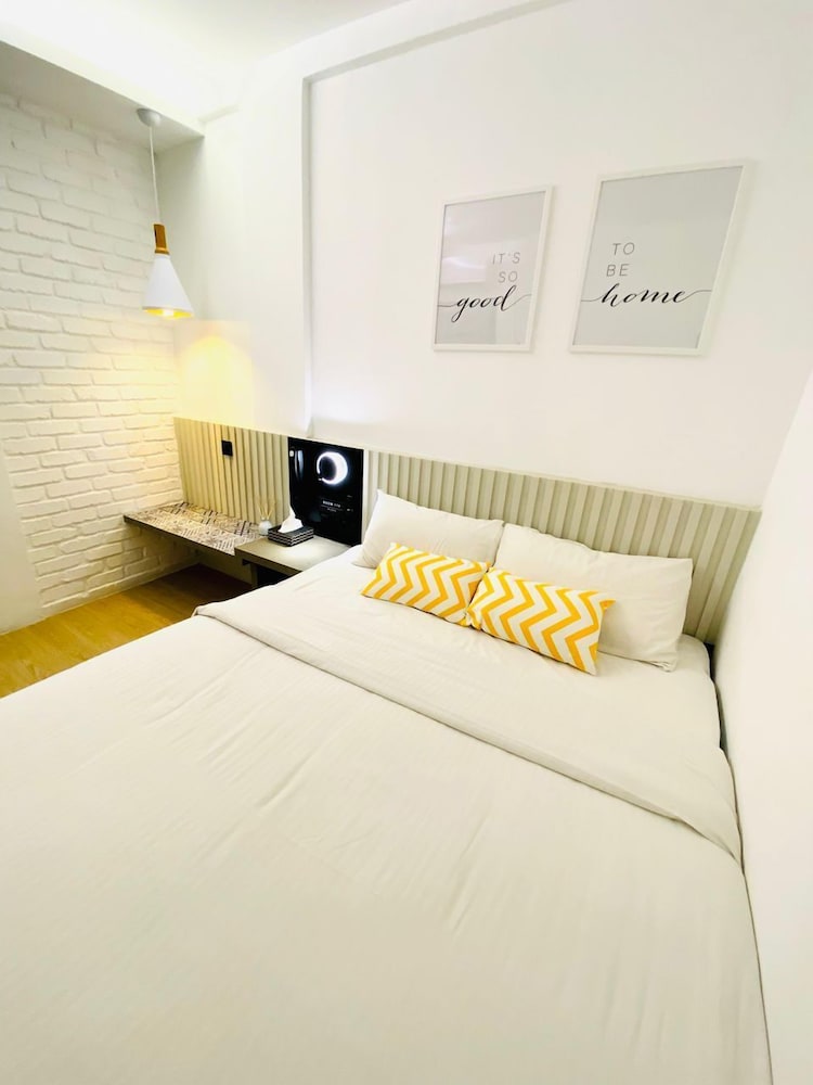 Superior Room, 1 Queen Bed photo 2