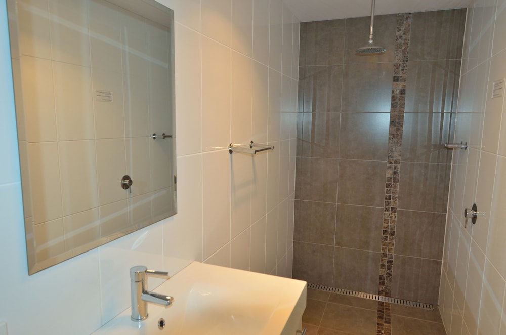 Family Room, 2 Bedrooms, Non Smoking (Connecting Suite) photo 2