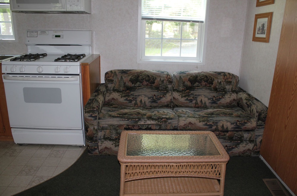 Cottage, Multiple Beds, Non Smoking, Kitchen photo 2