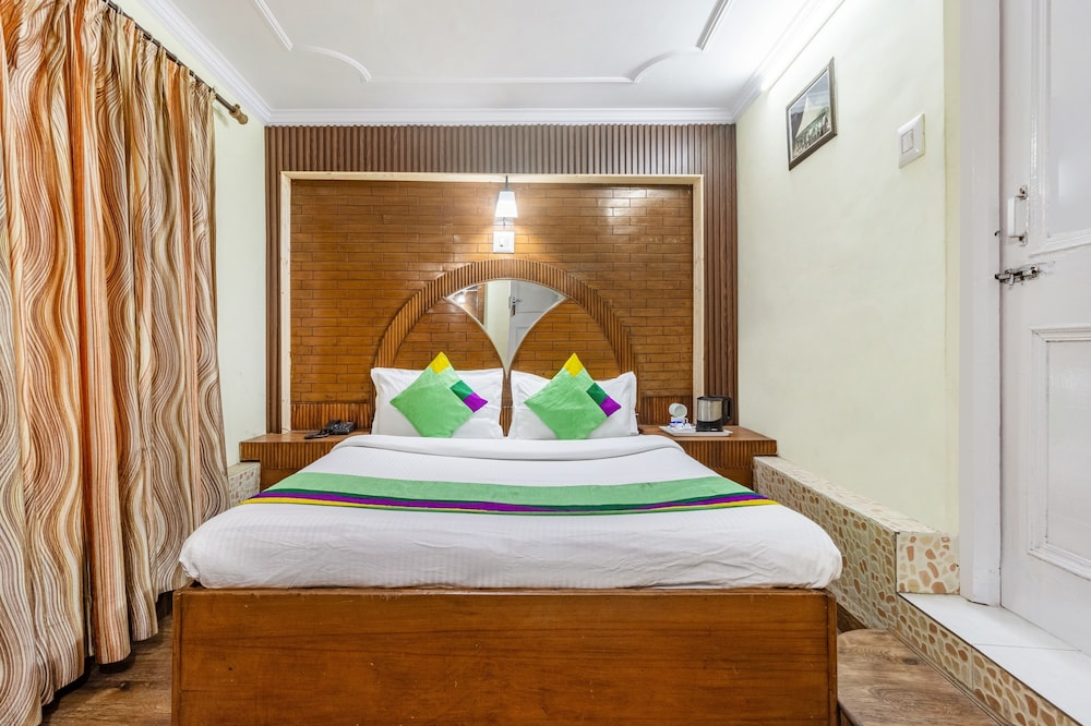 Economy Double Room photo 2