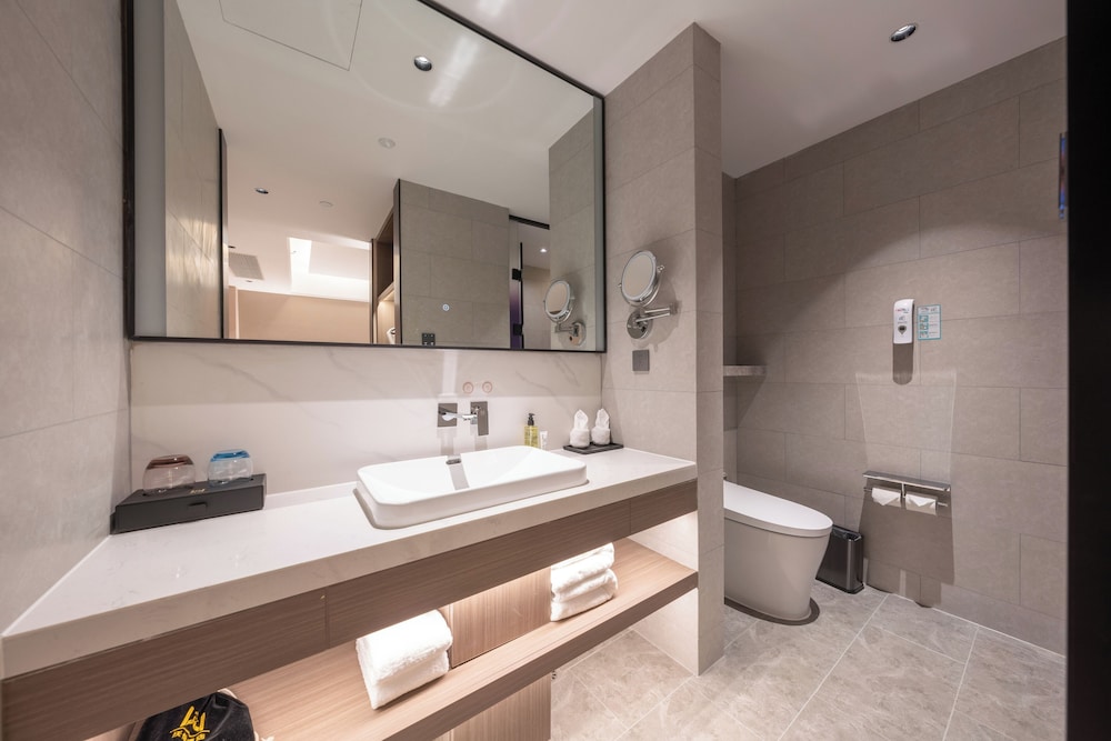Classic Double Room, City View photo 2
