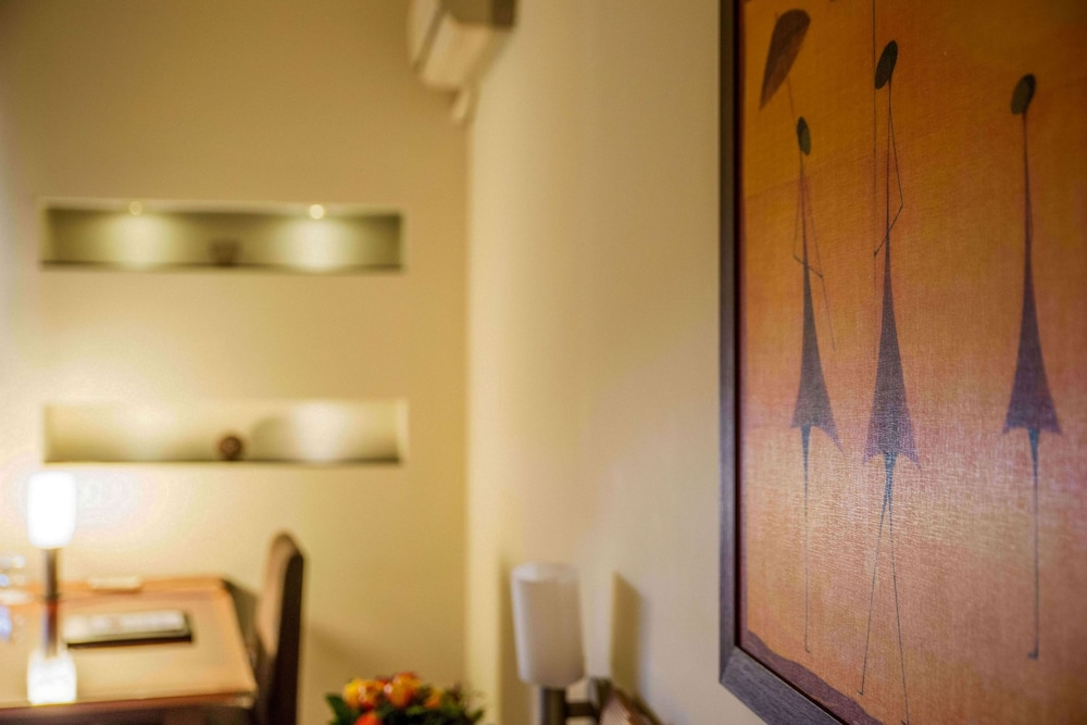 Business Room - Photo 3