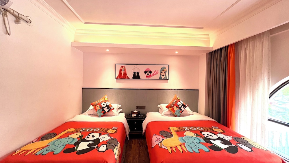 Economy Twin Room photo 3