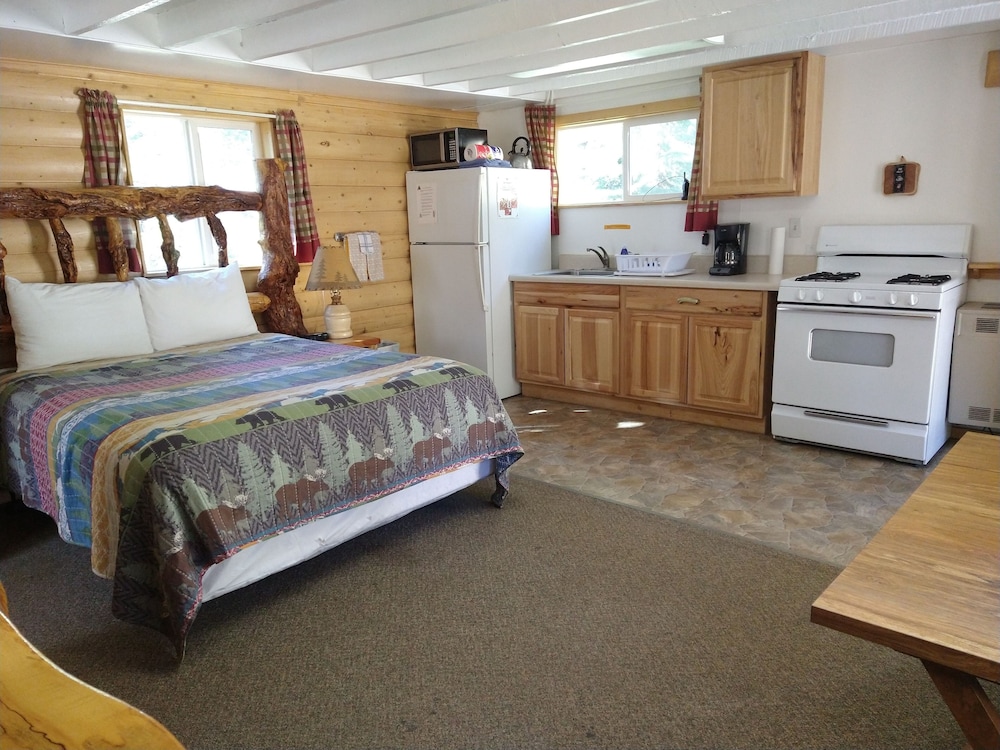 Cabin 4 photo 1