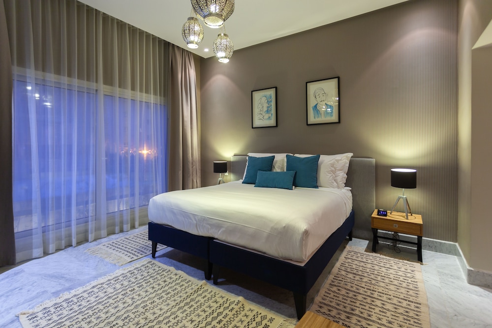 ADAM One Bedroom Suite - Photo 2