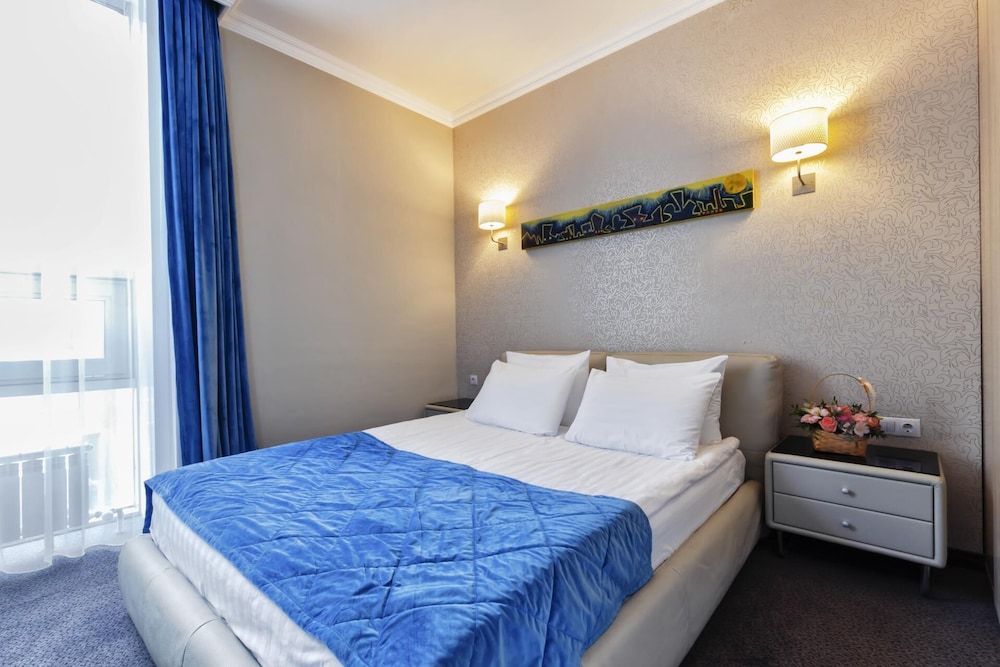 Junior Suite, City View photo 3