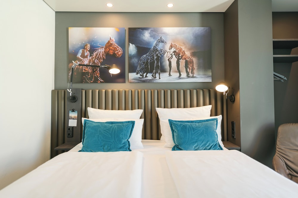 Standard Room, 1 King Bed photo 1