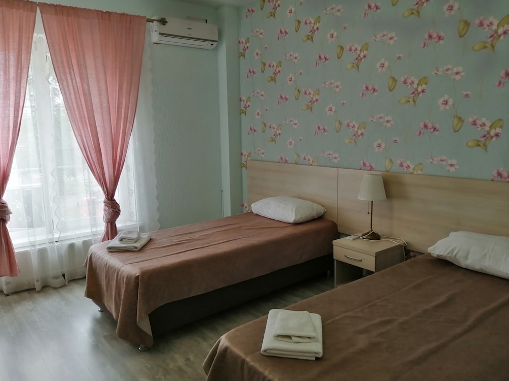 Basic Double Or Twin Room photo 3