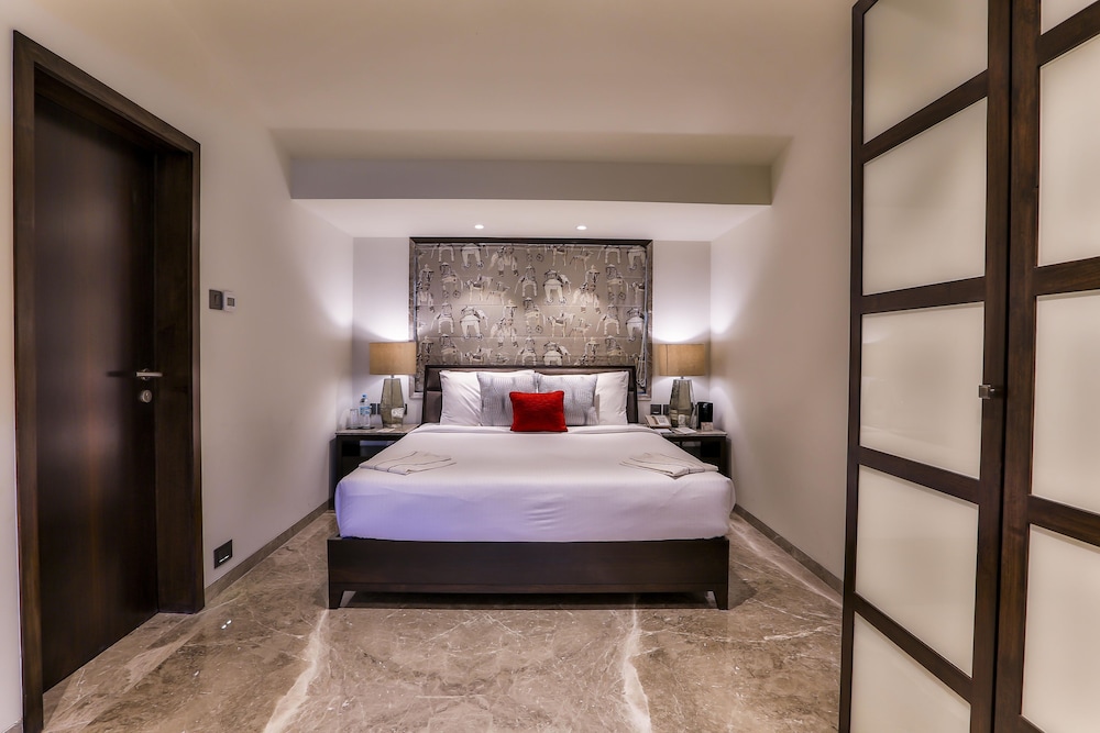 Luxury Suite, Ocean View, Beachside - Photo 9