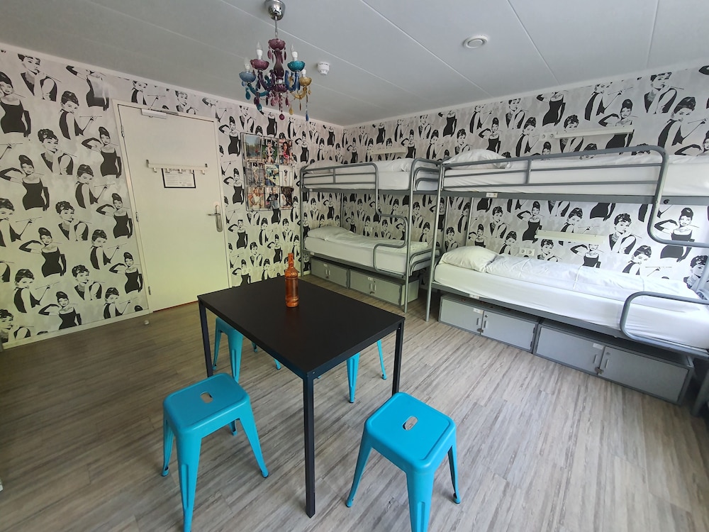 Family Room photo 1