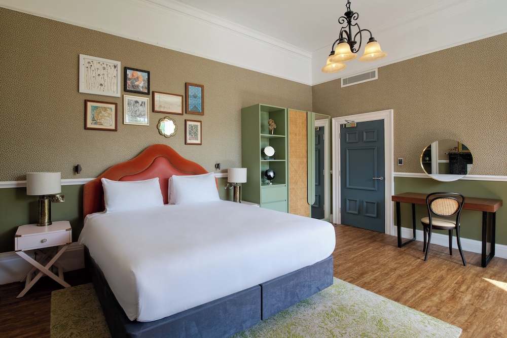 Junior Suite, 1 King Bed (Lodge)