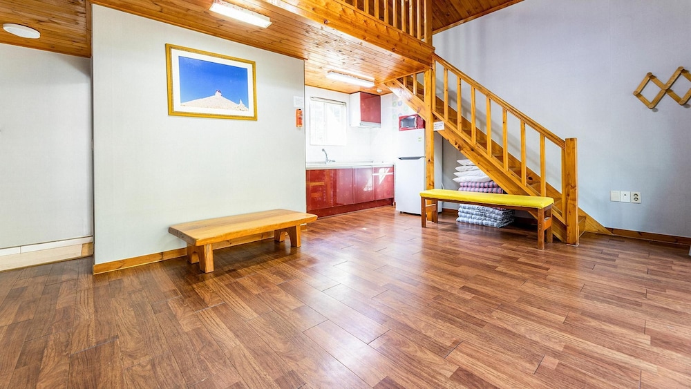 Basic Room, 1 Bedroom (Norang) - Photo 9